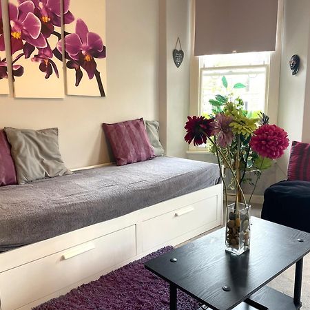 Snug Studio Apartment In Central Location Бристоль Екстер'єр фото