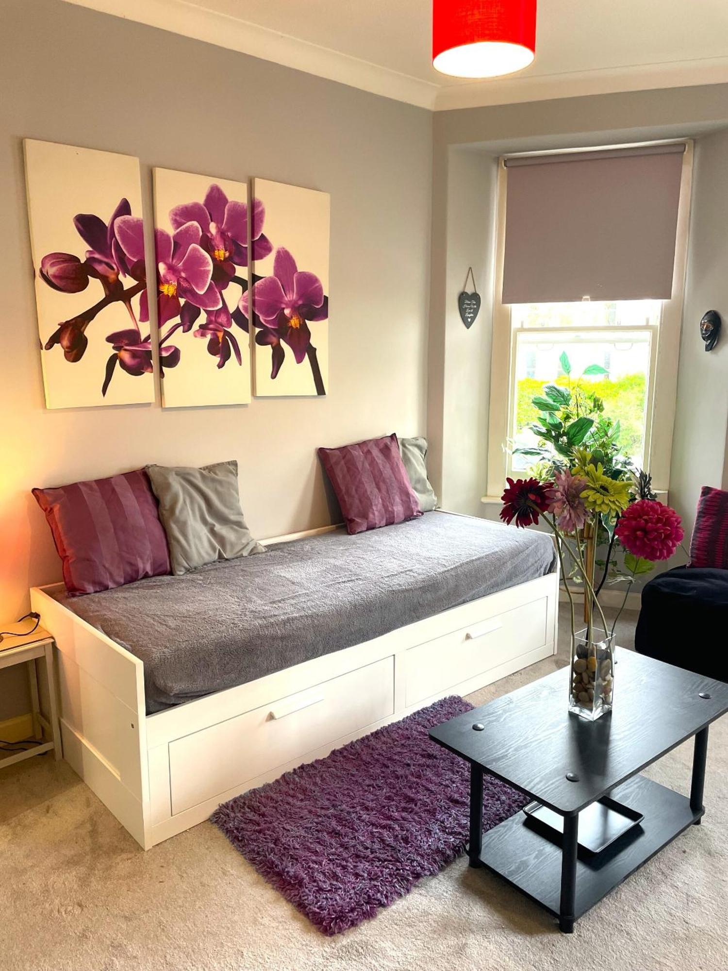 Snug Studio Apartment In Central Location Бристоль Екстер'єр фото